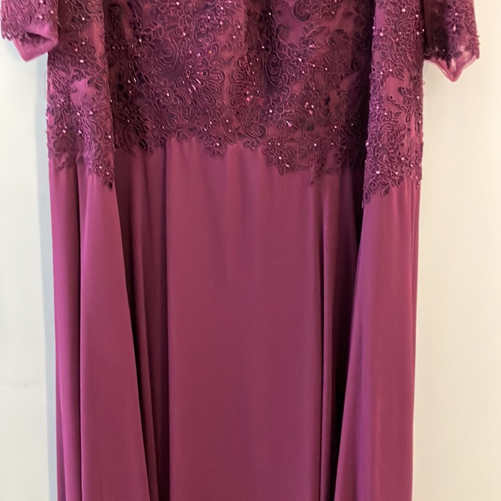 Berry Long Sleeve Dress - Picture 3 of 11